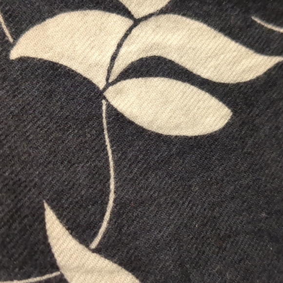 Cotton navy blue lands end long sleeve blouse - Picture 3 of 4